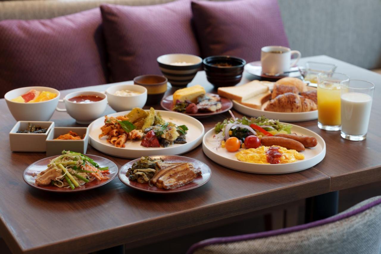 Hotel Grandconsort נאהא מראה חיצוני תמונה