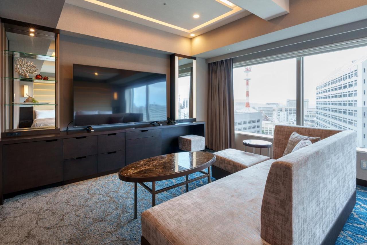 Hotel Grandconsort נאהא מראה חיצוני תמונה